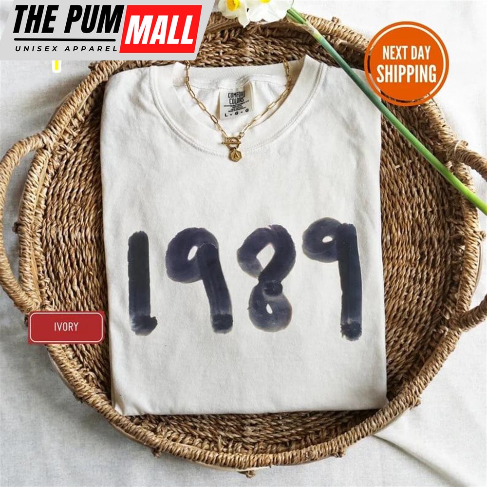 1989 Birthday Shirt, Birthday Gift Tee, Born In 1989 Shirt