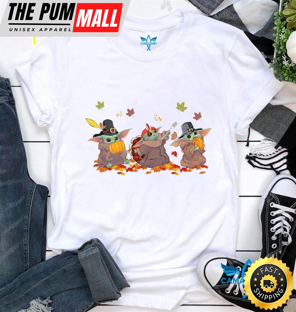 Cute Baby Yoda Happy Thanksgiving T-Shirt