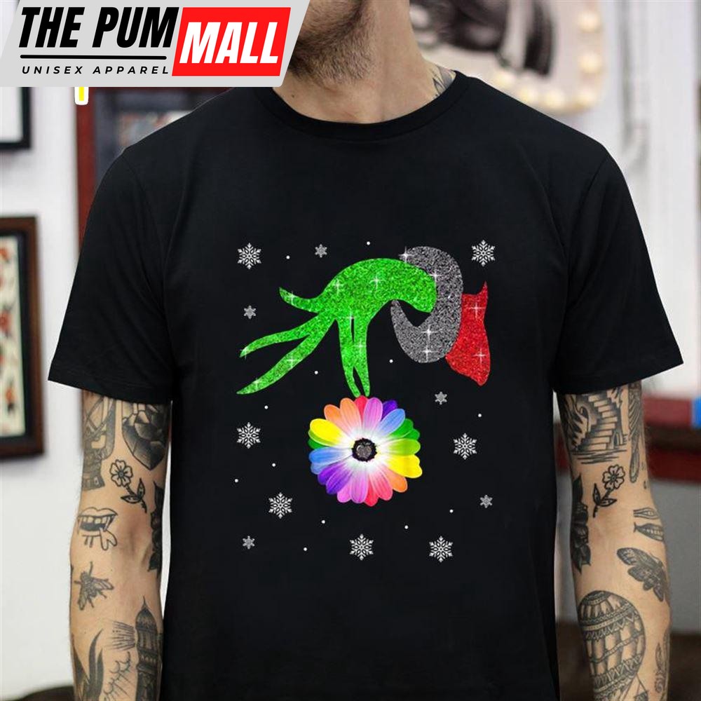 Grinch Christmas Holding Daisy Ornament T-Shirt