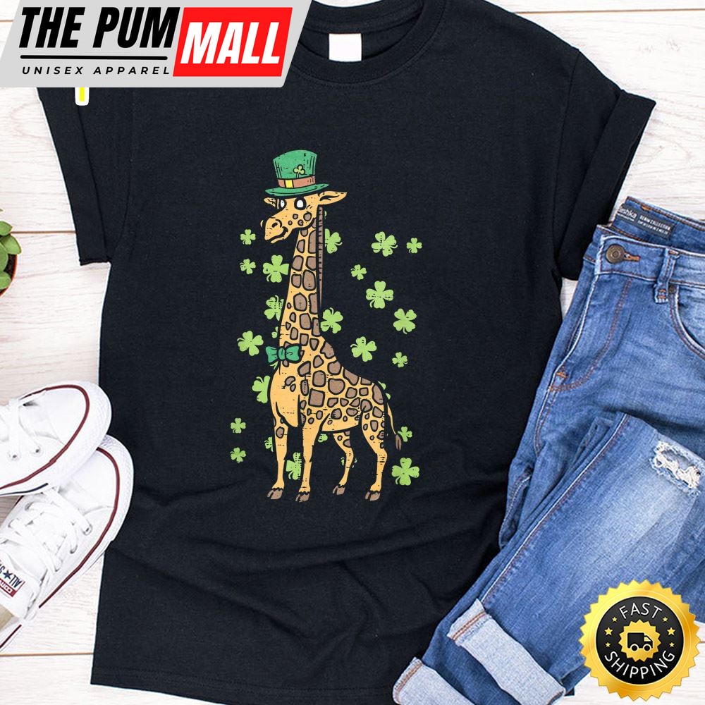Irish Leprechaun Giraffe Shamrock St Patrick Day Animal Gift T-Shirt