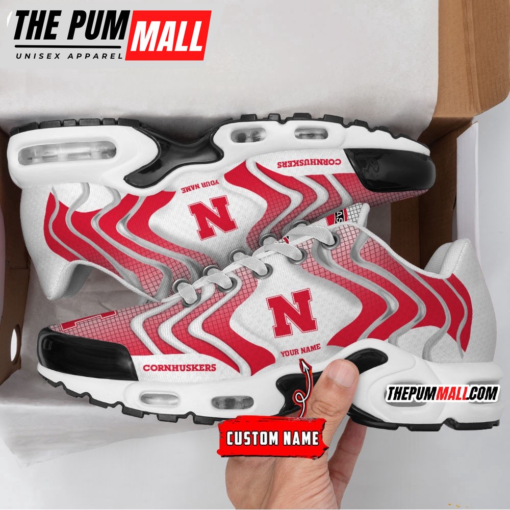 NCAA Nebraska Cornhuskers Logo Football Team Design Air Max Plus Shoes