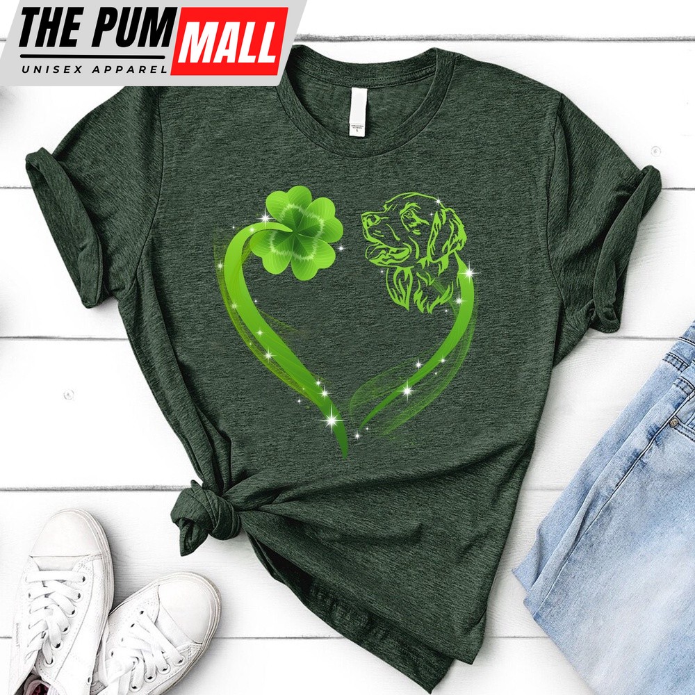 Patrick’s Day T-Shirt, Golden Retriever On Four Leaf Clover Heart Shirt, St Patricks Day Shirt for Dog Mom