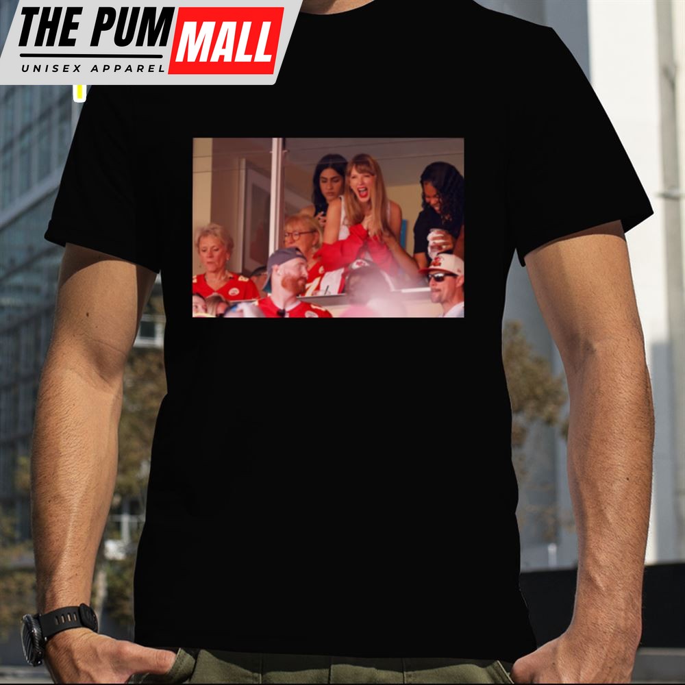 Taylor Swift Dating Rumors Travis Kelce T-Shirt